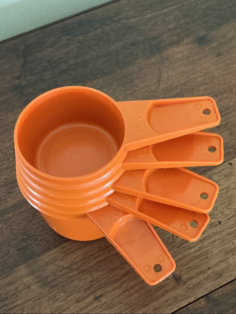 Tupperware Set of Orange Measuring Cups - Stackable Plastic Kitchen Cups